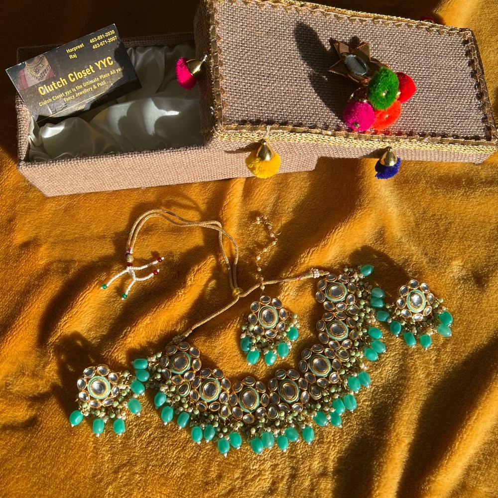 Kundan jewellery set